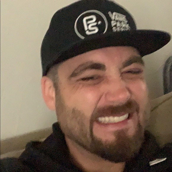 Meet your Posher, Jameson - Picture 1 of 1